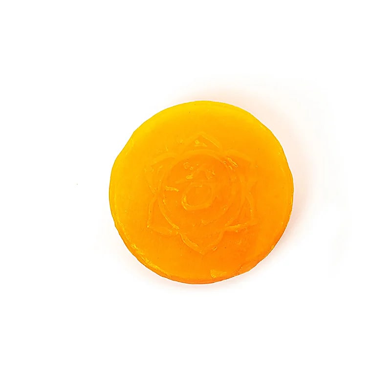 Holy Lama jabón chakra sacro en hoja de palma