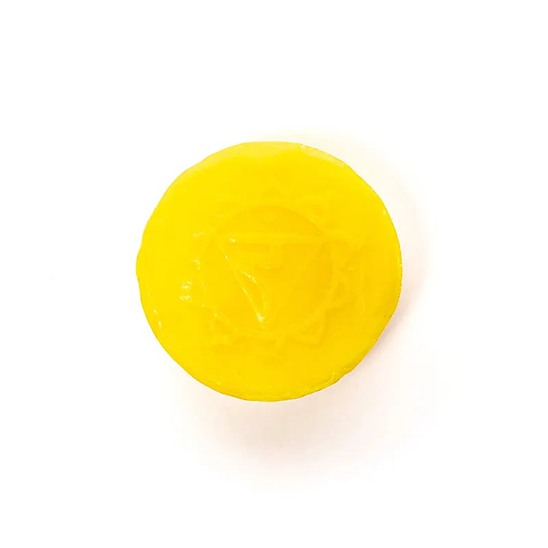 Holy Lama jabon chakra del plexo solar en hoja de palma